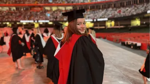 Nia Phillips Nia Phillips