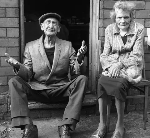 Alec Gill Albert, Nellie and cat in 1981