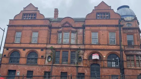 Connor McNeill Constitutional Club, Lincoln