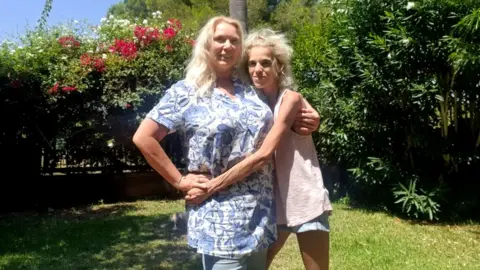 Mirjana Gavrilovic Nilsson Mirjana Gavrilovic Nilsson with her mother Birgitta