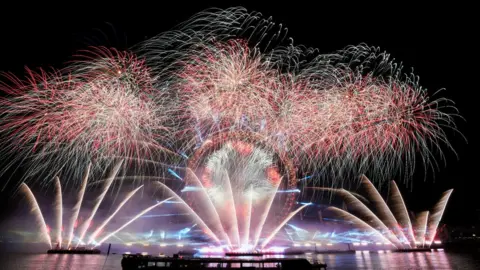 MAJA SMIEJKOWSKA Fireworks