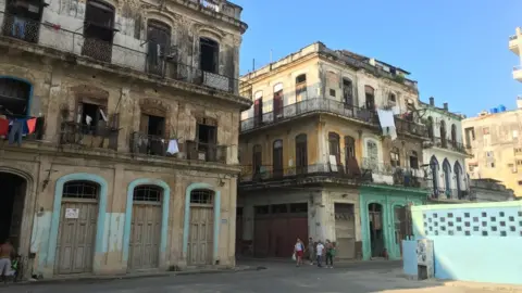 BBC Many solares in Havana are in poor shape