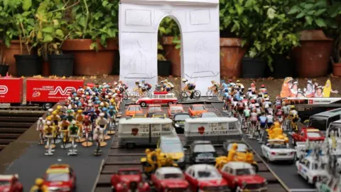 @Englishfitosi The Champs Elysees finish