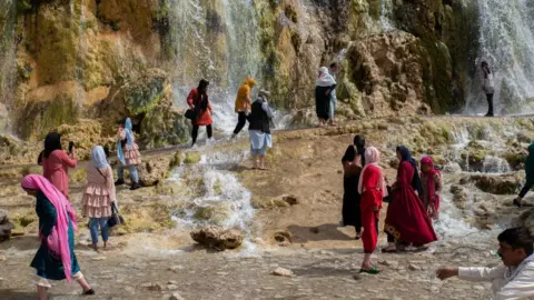 Getty Images visitors to band-e-amir in august 2022