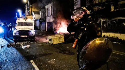 Pacemaker Riot police officer in Sandy Row on 2 April 2021