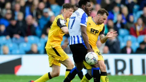 Andrew Vaughan/Getty Images Sheffield Wednesday v Lincoln City