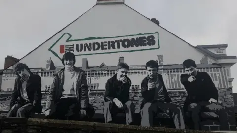 BBC undertones mural in derry
