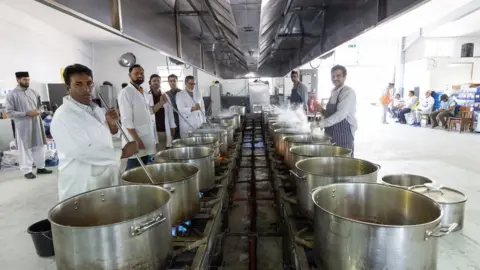 Ahmadiyya Muslim Jamaat Chefs at the gathering