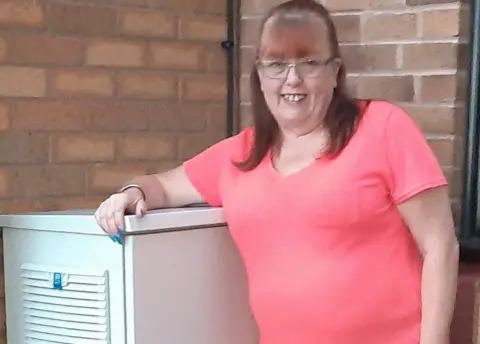 Kate Giammatteo Kate has a battery at home that can store up energy from renewable power sources