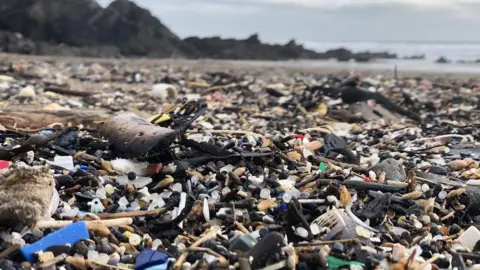 Waterhaul.co Plastic on beach