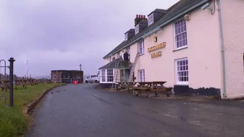Edgcumbe Arms pub