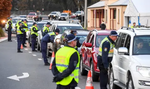 Getty Images Border police between Victoria and South Australia