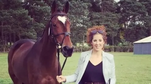 Family handout Danni