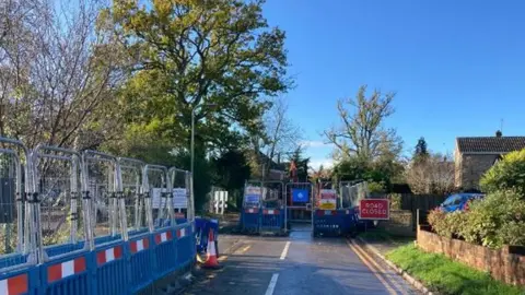 BBC Roadworks on Evendons Lane