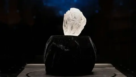 Getty Images Largest diamond ever on display in 2016