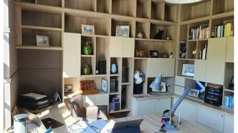 image of the workspace before it was furnished with the books