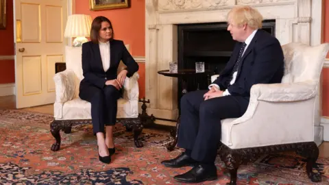 EPA Svetlana Tikhanovskaya meeting Boris Johnson