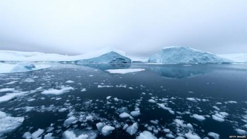 Ice loss causing Arctic to reflect less heat - BBC News