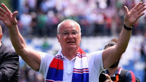Claudio Ranieri is applauded by the Cagliari fans