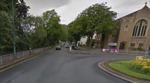 Google A mini roundabout
