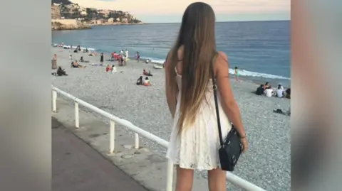 Josie Sanders Picture of Ms Sanders with long hair