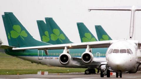 grounded Aer Lingus planes on runway