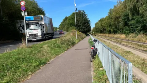 Luton Busway: Man Dies After Being Hit By Bus