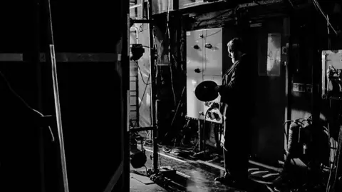 Jon Pountney Michael Sheen waiting to go on stage 