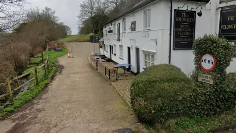 GOOGLE The Volunteer pub