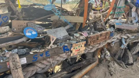 Natalie Bell / BBC Plaques on the bench