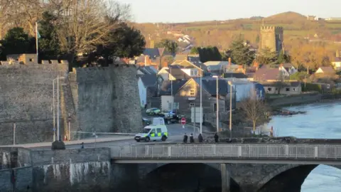 @Iglwy/Twitter The River Teifi in Cardigan is the border between Ceredigion meets Pembrokeshire