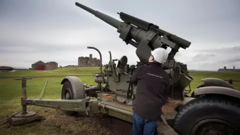 English Heritage An anti-aircraft gun at Pendennis Castle