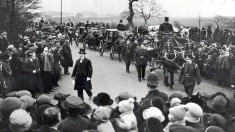 Kent Firefighting Museum Funeral for victims of Slade Green disaster