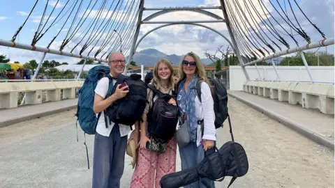 Buckle Up Dorothy Theo Simon, Rosa and Shannon Coggins