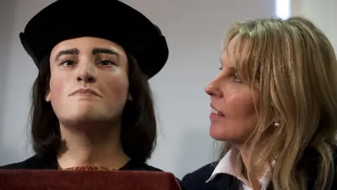 Dan Kitwood/Getty Images Richard III facial reconstruction and Philippa Langley