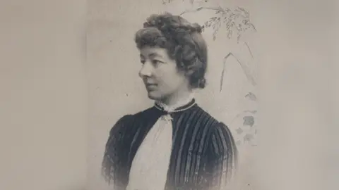 McLaren Archives Laura McLaren