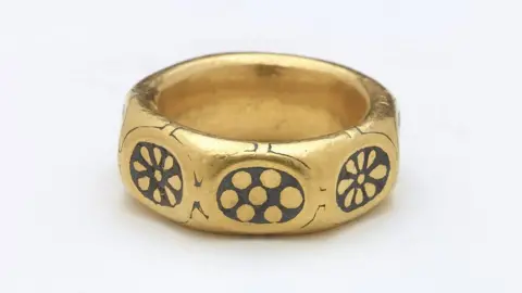 Herefordshire Council Viking gold ring