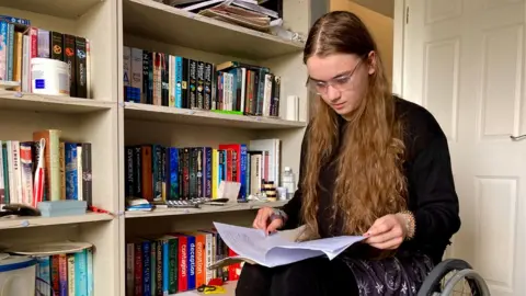 Martin Giles/BBC Katy is about to begin studying medicine at the University of Cambridge after taking her place at Selwyn College