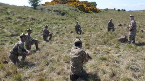 Coronavirus: Soldier uses war zone experience to get through lockdown