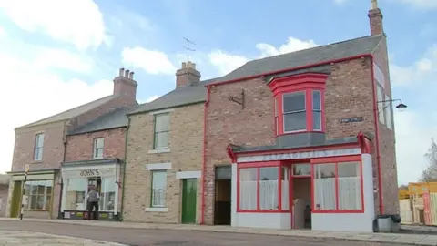 BBC 1950s front street