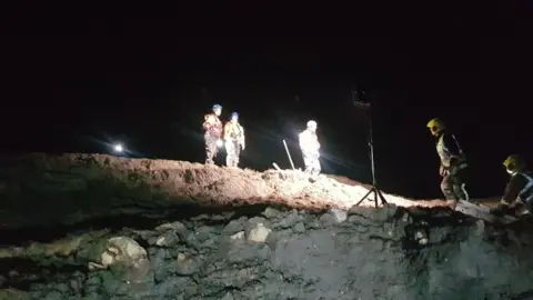 Southbourne Coastguard Mud rescue at Barton