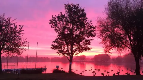 Weather watchers/grannieannie Red skies at sunrise in Cosgrove, Northamptonshire.