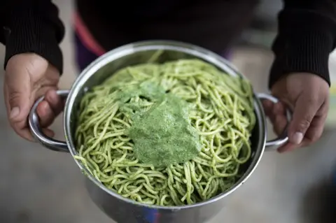 Guadalupe Pardo Cooking pot