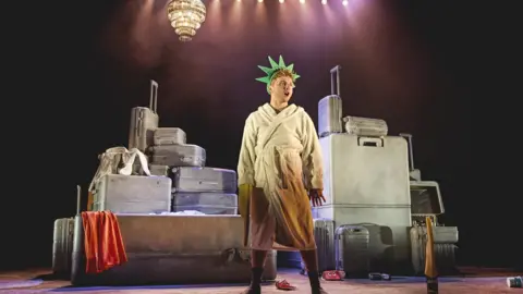 Brinkhoff-Moegenburg Sam Tutty