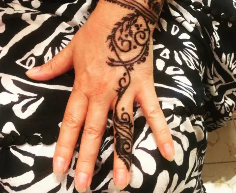 Mary Harper Henna on hand