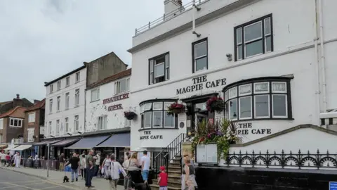 Christine Matthews Magpie cafe
