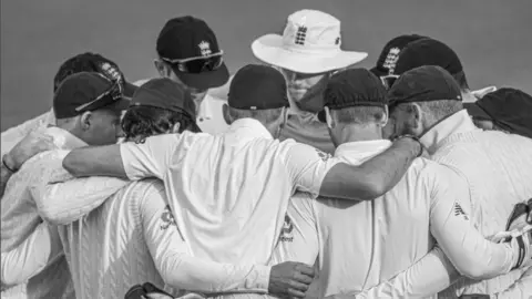 Mike Hall / Northwall Gallery England cricket team huddle