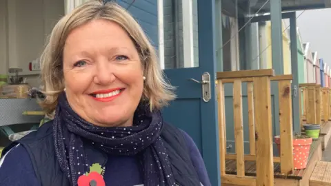 ANDREW TURNER/BBC Gorleston beach huts
