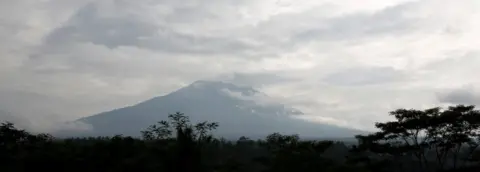 Reuters Mount Agung, Bali (24 Sept 2017)