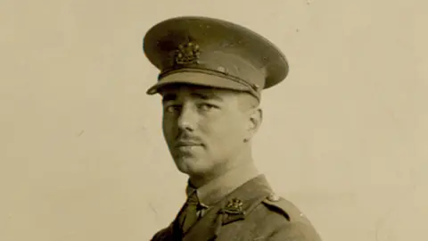 PA Wilfred Owen